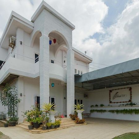 Reddoorz Syariah Near Museum Tsunami Aceh 2 Geutieue Exteriér fotografie